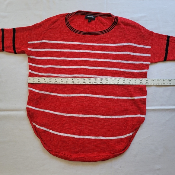 Women's Express Oversized Sweater Sz. XS - Picture 2 of 5